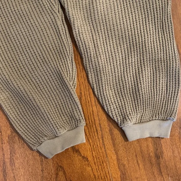 NWOT MATE the Label Waffle Knit Joggers in Bark - Picture 5 of 6